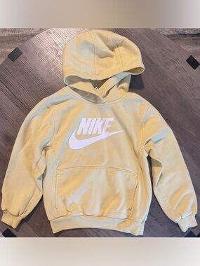 Nike Kids' Yellow Logo Hoodie. Size 5-6.